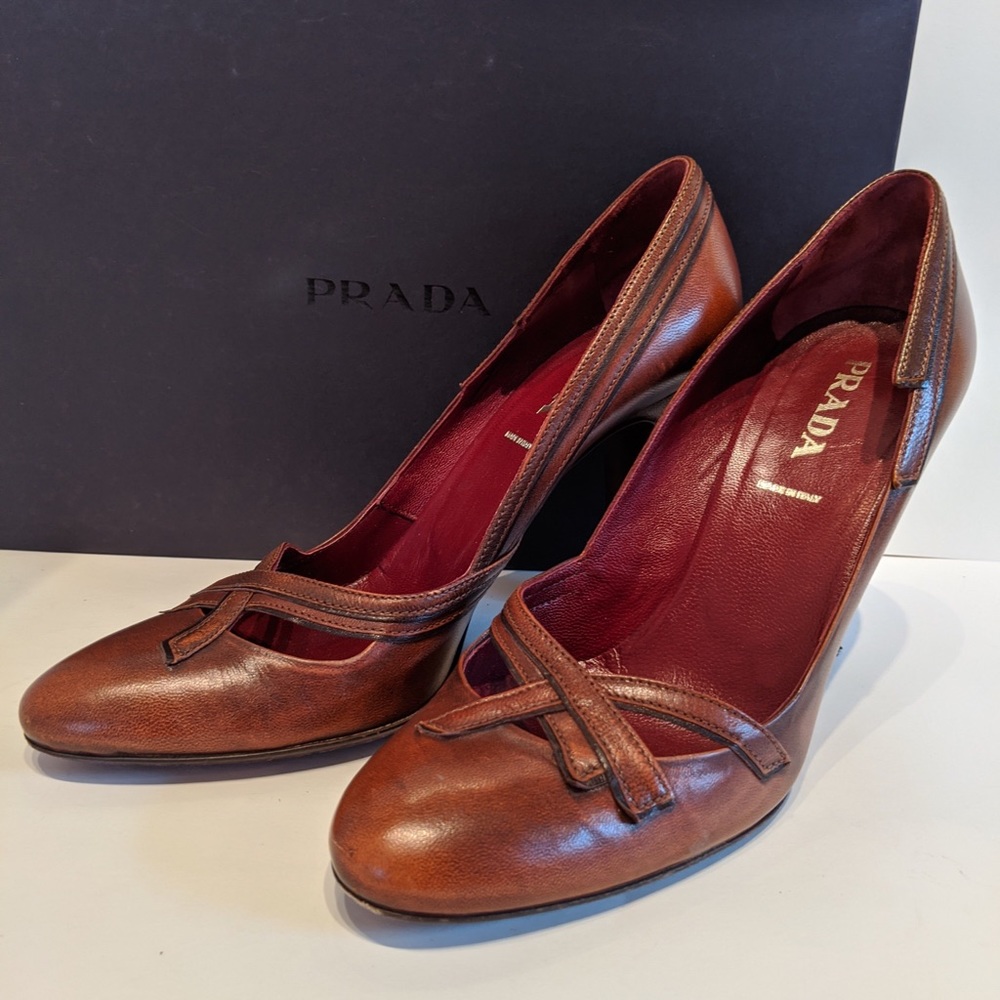 Prada shoes size 38